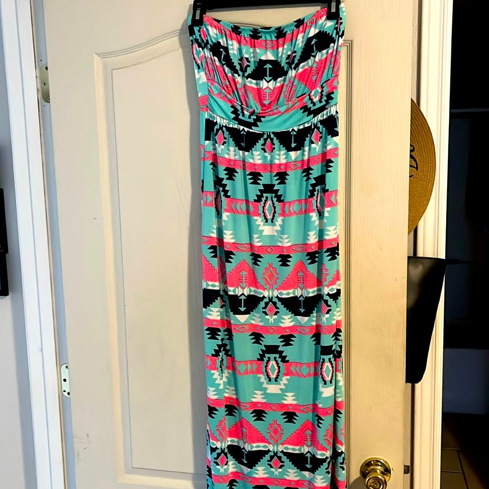 Cute, Lightweight Strapless Maxi Dress!